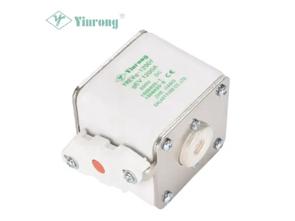 ای وی آٹوموٹو اور ای وی ایس ای فیوز کا کام کیا ہے؟